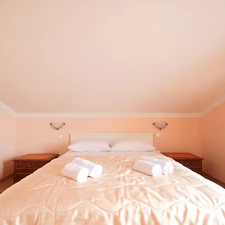 Silver Luxury Apartments By Adex Travel Apartament
