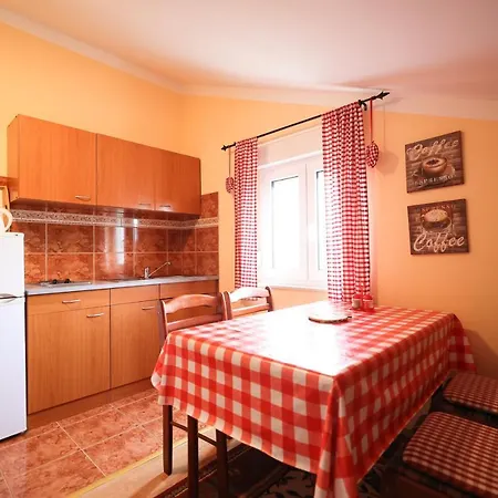 Veronika Appartement *