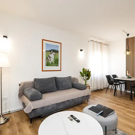 Silver Luxury Apartments By Adex Travel Apartament *