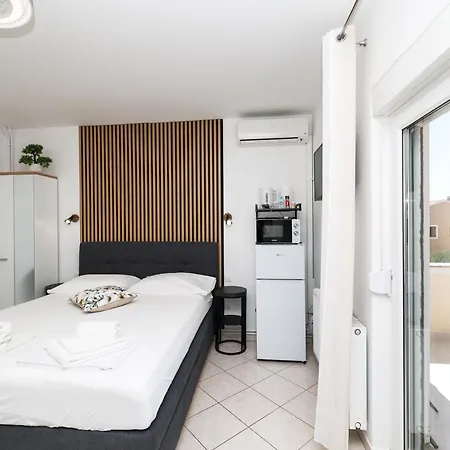 Silver Luxury Apartments By Adex Travel *