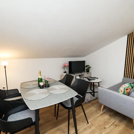Silver Luxury Apartments By Adex Travel