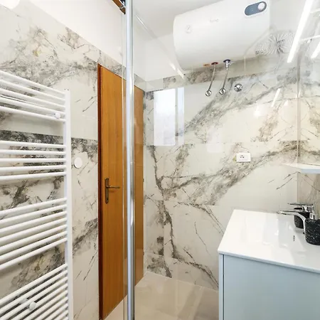 Silver Luxury By Adex Travel Apartament
