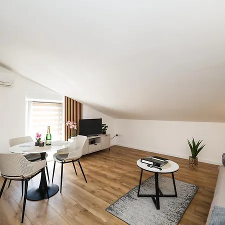 Silver Luxury By Adex Travel Zadar